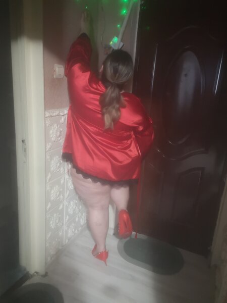 Amalia, 43 ani, Doamna stilata si rafinata cu experienta in arta masajului